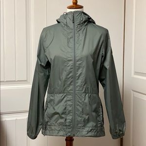 Columbia Women’s Small Olive Green Raincoat